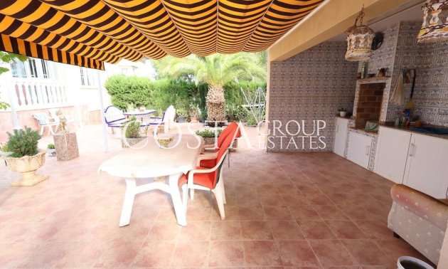 Revente - Villa -
Orihuela Costa