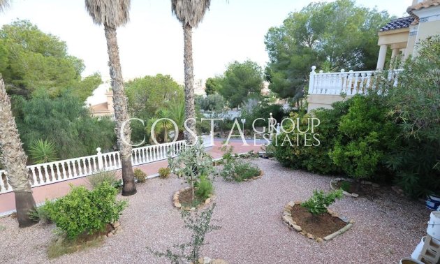 Revente - Villa -
Orihuela Costa