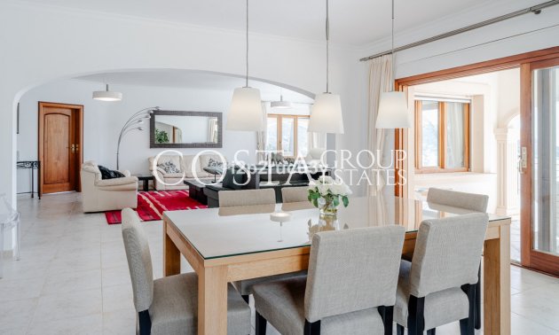 Herverkoop - Villa -
Teulada - Moraira