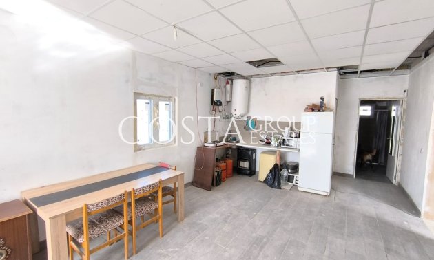 Herverkoop - Villa -
Pinoso - Pinoso Centro