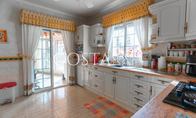 Herverkoop - Villa -
Rojales - Rojales Centro