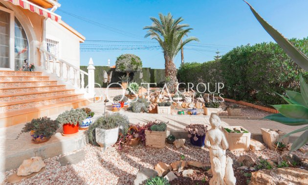 Herverkoop - Villa -
Rojales - Rojales Centro