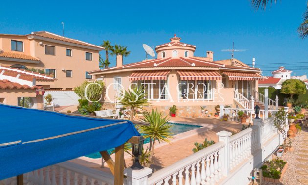 Herverkoop - Villa -
Rojales - Rojales Centro