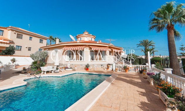 Herverkoop - Villa -
Rojales - Rojales Centro