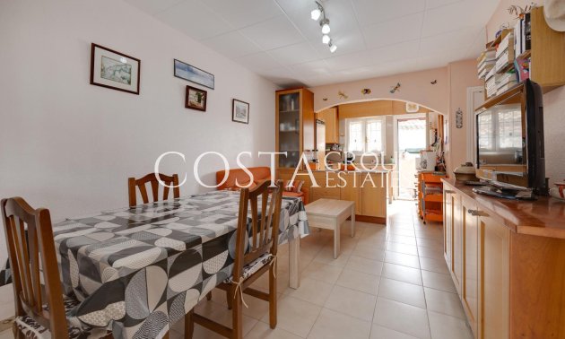 Odsprzedaż - Willa -
Orihuela Costa - La Florida