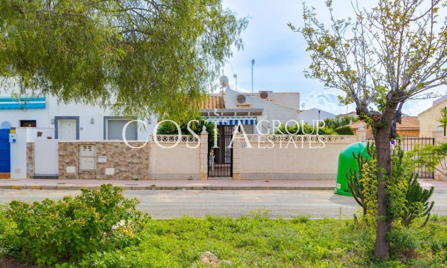 Odsprzedaż - Willa -
Orihuela Costa - La Florida