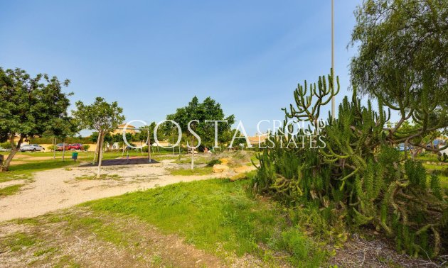 Odsprzedaż - Willa -
Orihuela Costa - La Florida