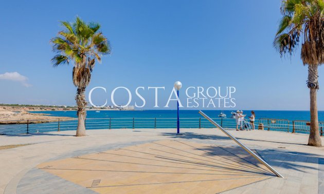 Odsprzedaż - Willa -
Orihuela Costa - La Florida