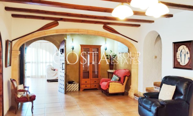 Herverkoop - Villa -
Benissa - Benissa Centro