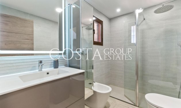 Wiederverkauf - House -
Torrevieja - Aguas Nuevas