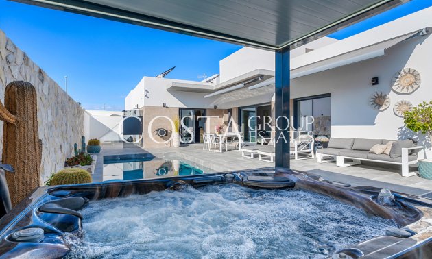 Herverkoop - Villa -
Daya Nueva - Daya Nueva Centro