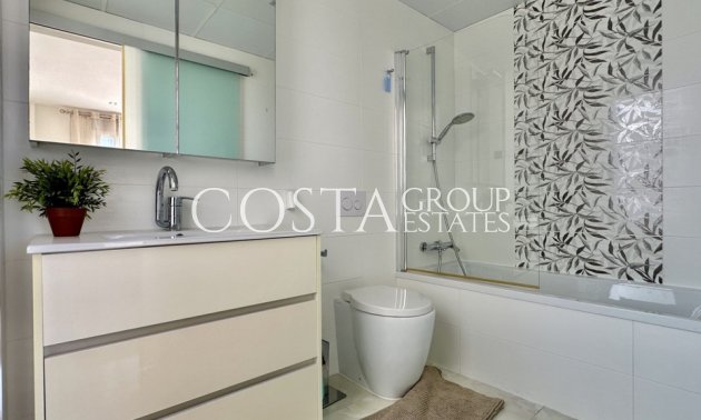 Odsprzedaż - Willa -
Orihuela Costa