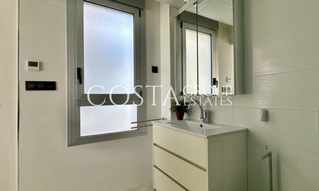 Odsprzedaż - Willa -
Orihuela Costa