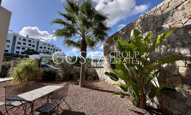 Resale - Villa -
Orihuela Costa - Las Colinas Golf