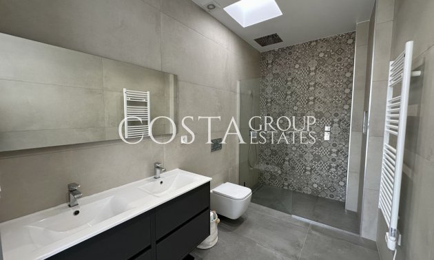 Resale - Villa -
Orihuela Costa - Las Colinas Golf