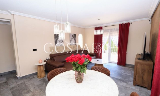 Herverkoop - Villa -
Orihuela Costa - Lomas de Cabo Roig