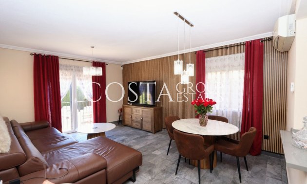 Herverkoop - Villa -
Orihuela Costa - Lomas de Cabo Roig