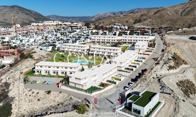 Nowy budynek - Willa -
Finestrat