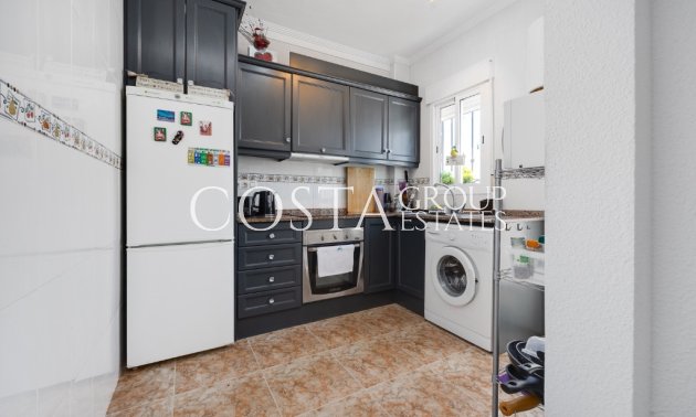 Odsprzedaż - Dom -
Orihuela Costa - Punta Prima