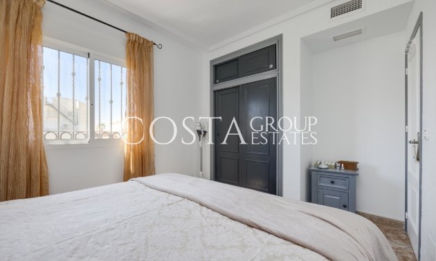 Odsprzedaż - Dom -
Orihuela Costa - Punta Prima