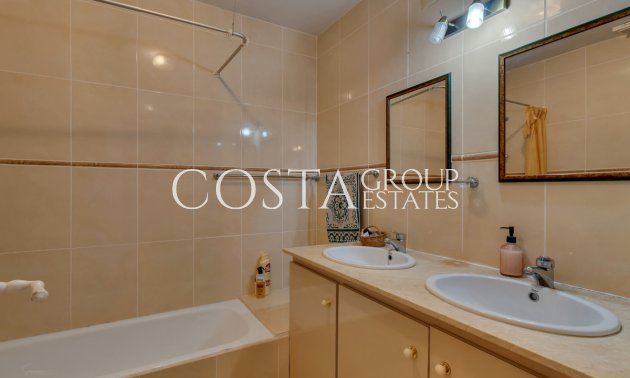 Herverkoop - Villa -
Alicante - Alicante Centro