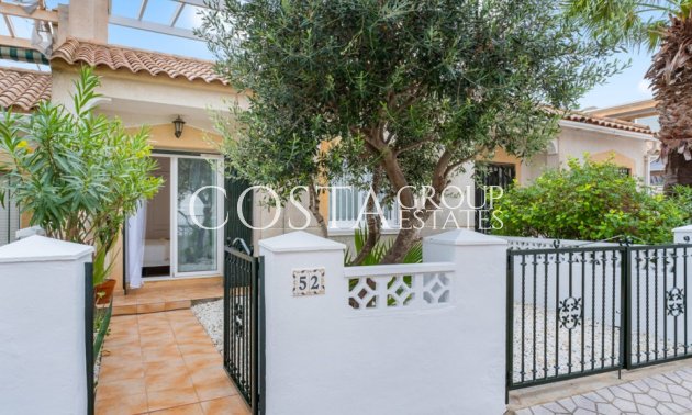 Resale - House -
Orihuela Costa - Villamartin
