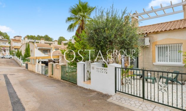 Resale - House -
Orihuela Costa - Villamartin