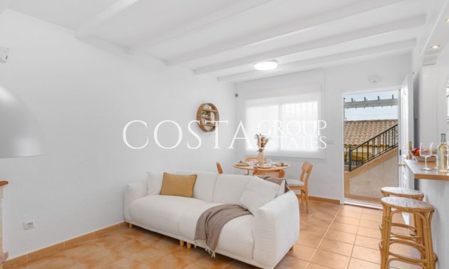 Resale - House -
Orihuela Costa - Villamartin