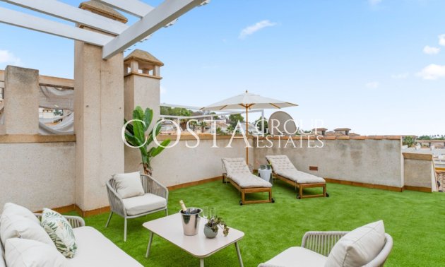 Resale - House -
Orihuela Costa - Villamartin