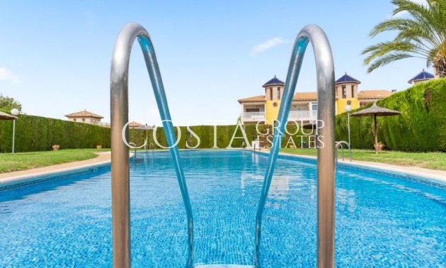 Resale - House -
Orihuela Costa - Villamartin