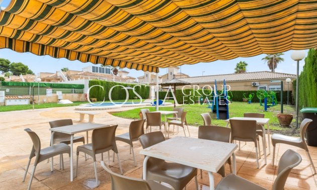 Resale - House -
Orihuela Costa - Villamartin