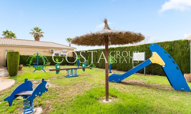 Resale - House -
Orihuela Costa - Villamartin