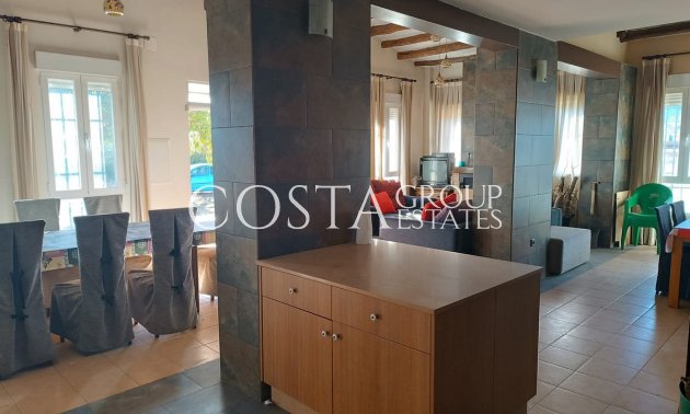 Herverkoop - Villa -
Yecla - Yecla Centro