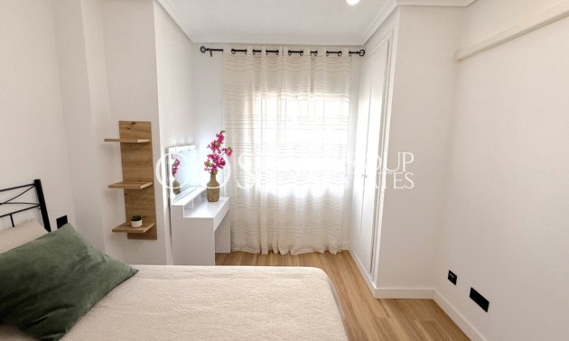 Resale - Apartments -
Torrevieja