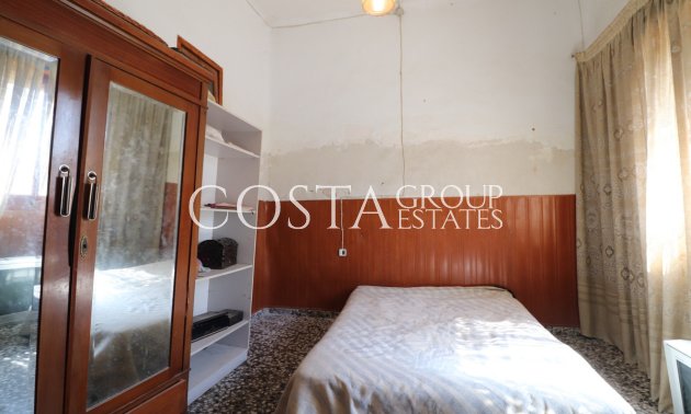 Herverkoop - Villa -
Almoradí - Heredades