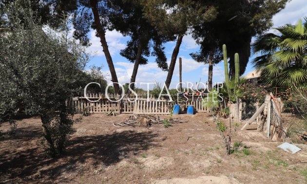 Herverkoop - Villa -
Almoradí - Heredades