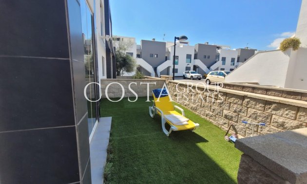 Wiederverkauf - House -
Orihuela Costa