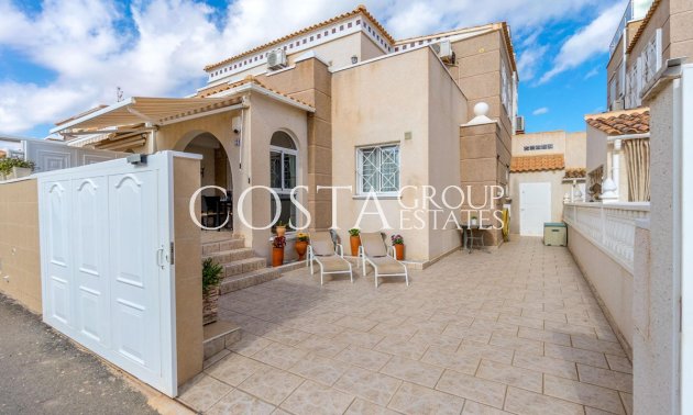 Herverkoop - Apartments -
Torrevieja - Aguas Nuevas