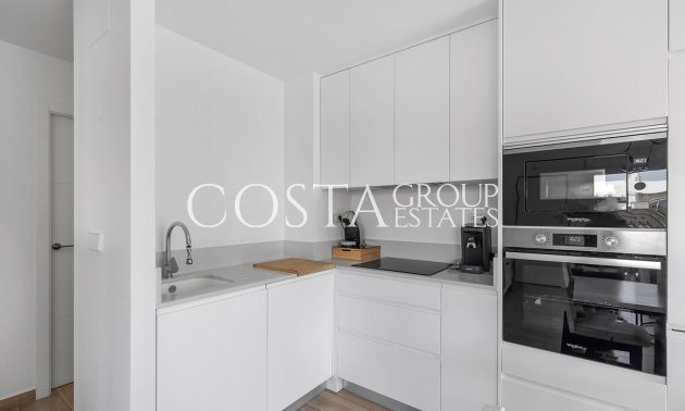 Resale - Villa -
Orihuela Costa - Vista Bella Golf