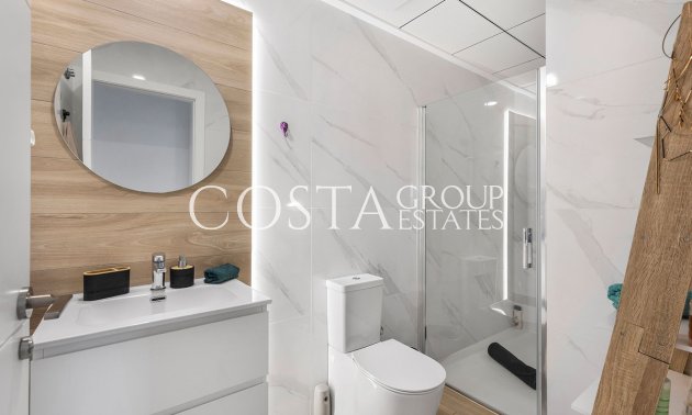 Resale - Villa -
Orihuela Costa - Vista Bella Golf