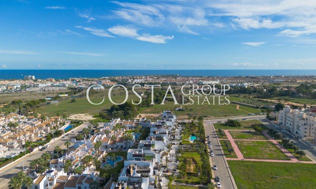 Resale - Apartments -
Orihuela Costa