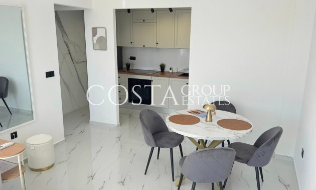 Resale - House -
Orihuela Costa