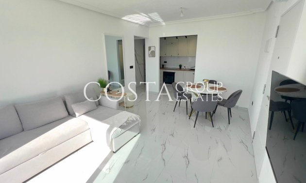 Resale - House -
Orihuela Costa