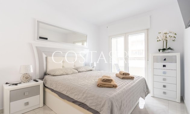 Herverkoop - Huis -
Orihuela Costa - Punta Prima