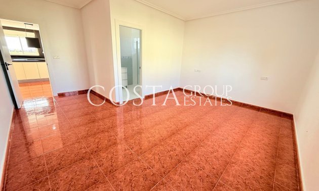 Herverkoop - Villa -
Dolores - Dolores Centro