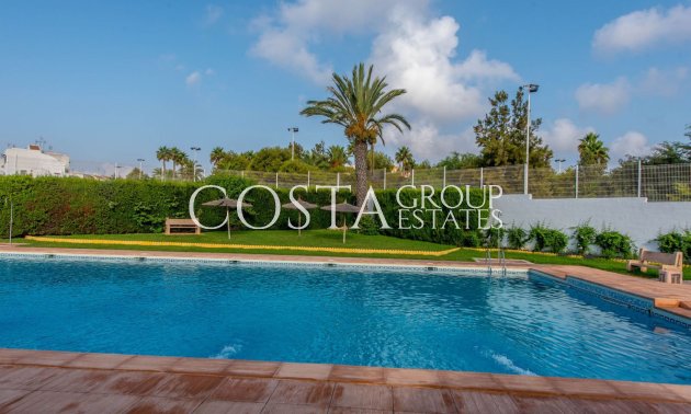 Revente - Maison -
Torrevieja