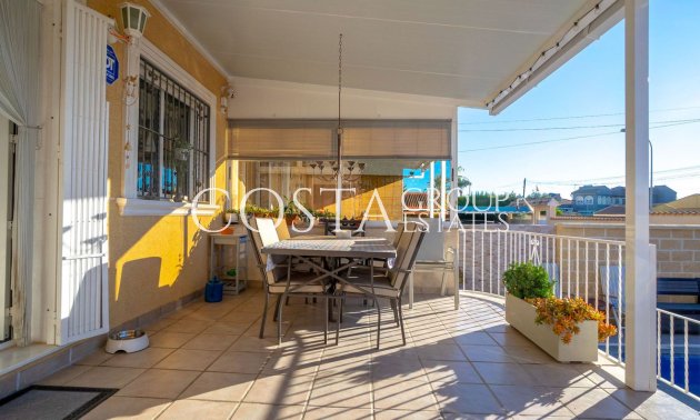 Revente - Villa -
Torrevieja