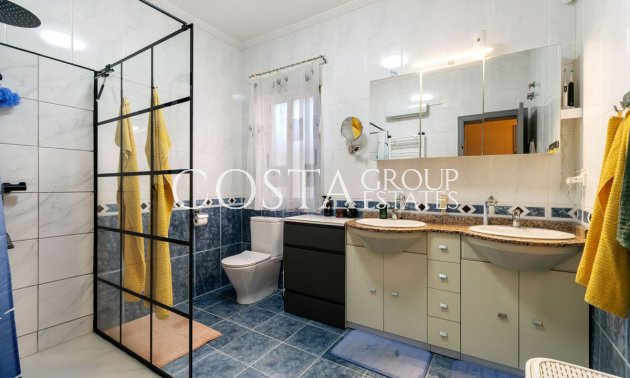 Revente - Villa -
Torrevieja