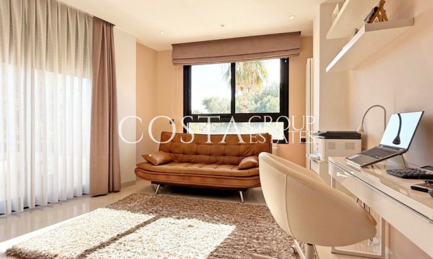 Herverkoop - Villa -
Orihuela Costa - Villamartin