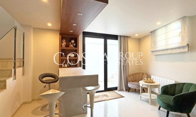 Herverkoop - Villa -
Orihuela Costa - Villamartin